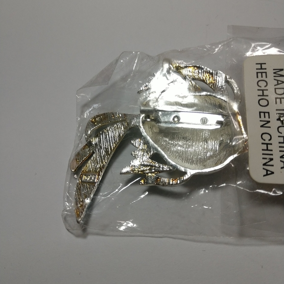 🐠🆕 Fish Brooch/Pendant Blue White Stainless Steel Best Collection NWT - Picture 4 of 6